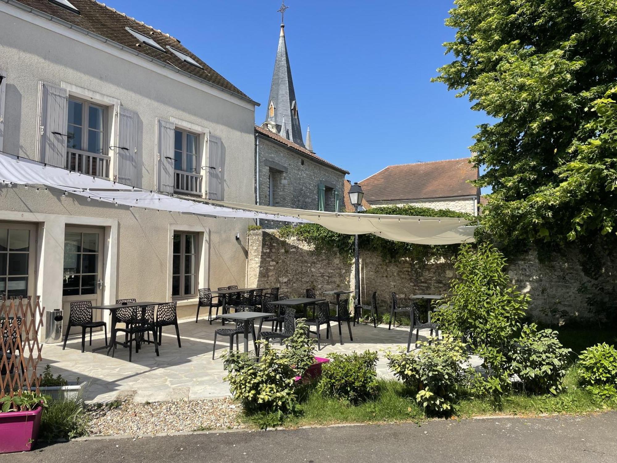 Hotel La Cuisine Des Lulus Montainville  Bagian luar foto
