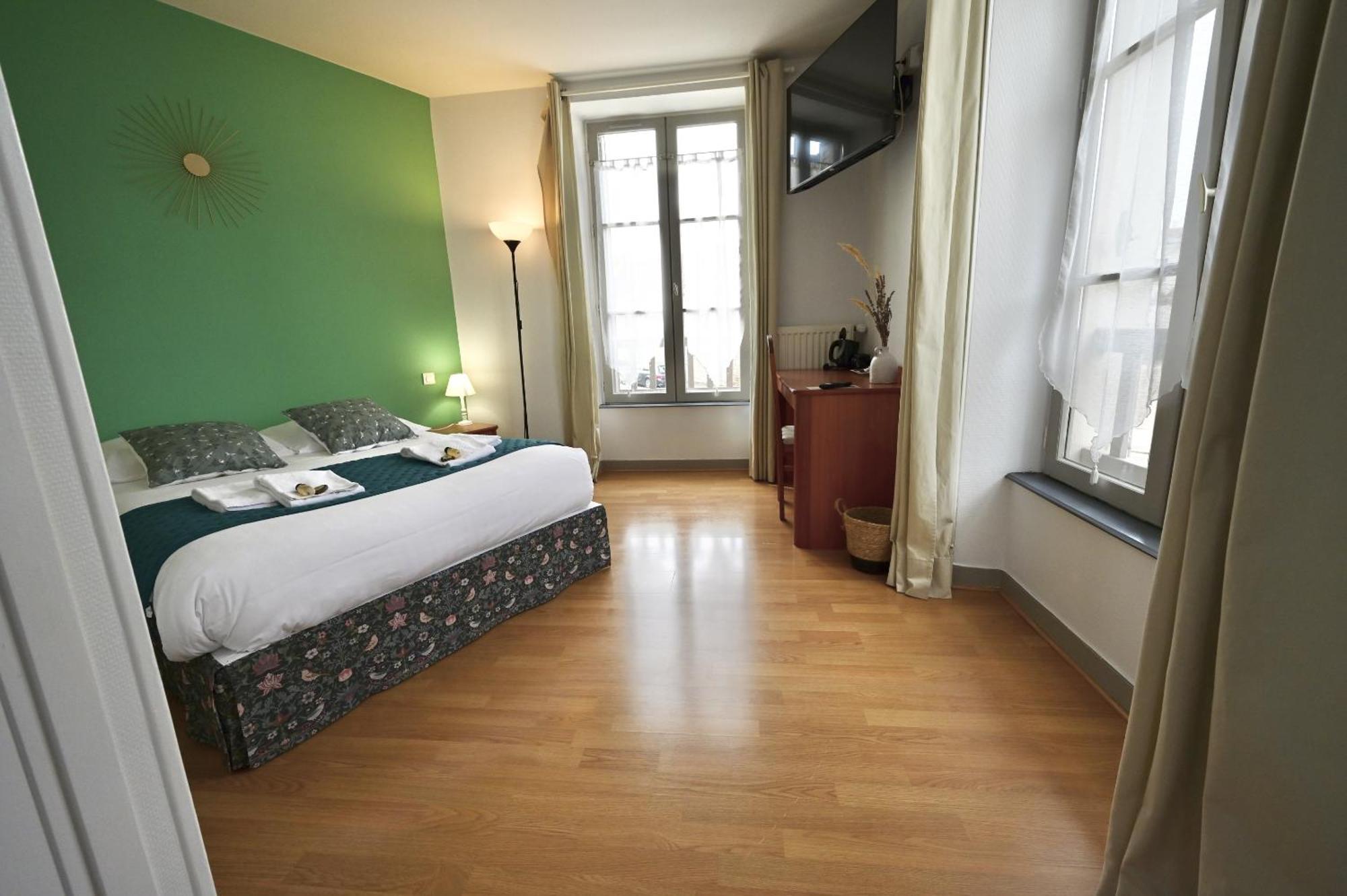 Hotel La Cuisine Des Lulus Montainville  Bagian luar foto